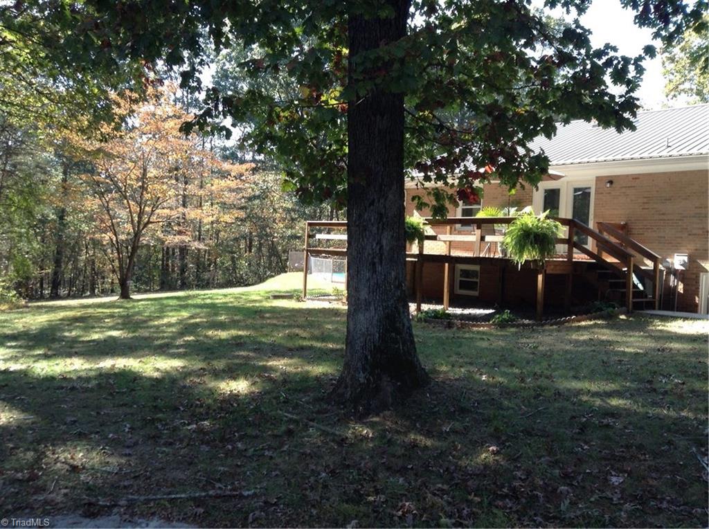 242 Arthur Haney Road Dobson, NC 27017 - Photo 6 of 30 Gallery Image 6