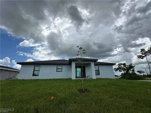 $1,999 | 1829 Northwest 24th Avenue, Cape Coral, FL 33993