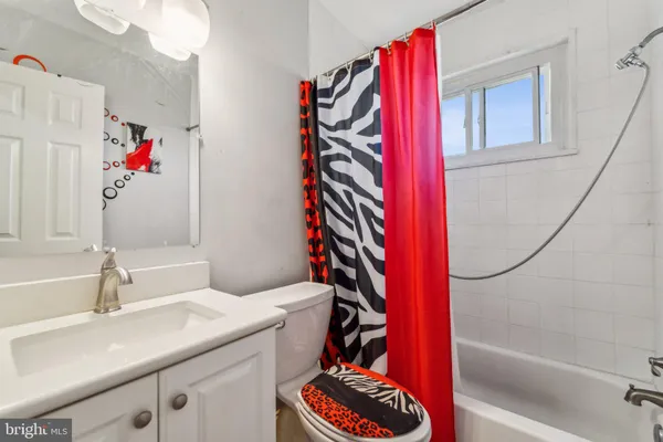 $275,000 | 818 Neptune Avenue, Oxon Hill, MD 20745