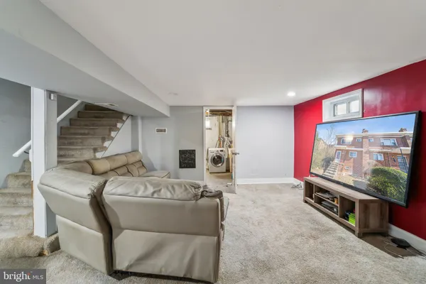 $275,000 | 818 Neptune Avenue, Oxon Hill, MD 20745