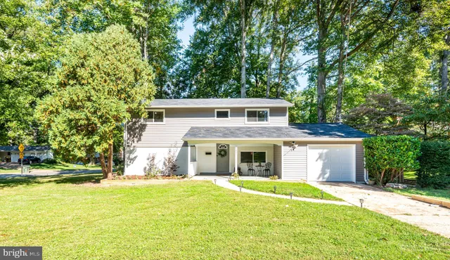 $3,700 | 8601 Cromwell Drive, Springfield, VA 22151