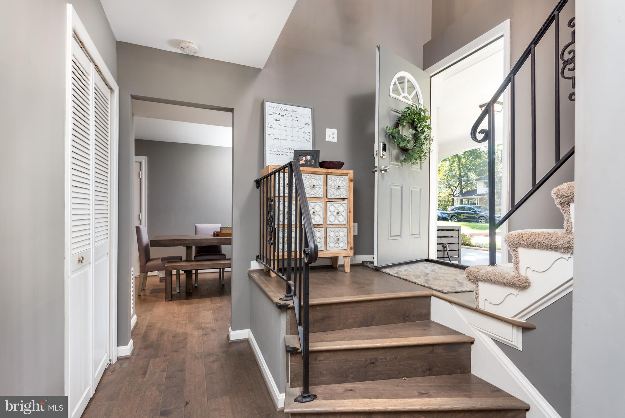 8601 Cromwell Drive Springfield, VA 22151 - Photo 4 of 44