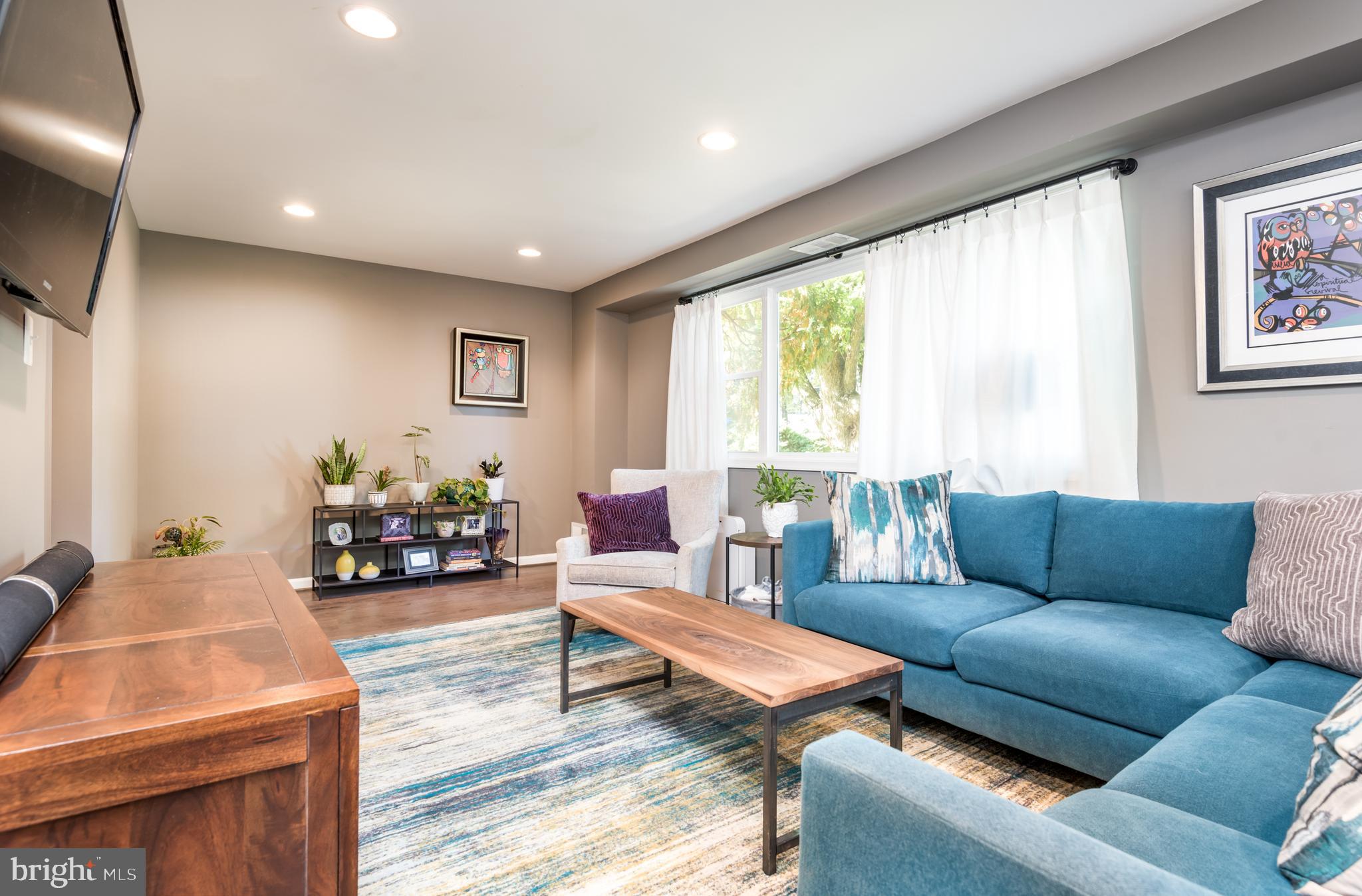 8601 Cromwell Drive Springfield, VA 22151 - Photo 6 of 44