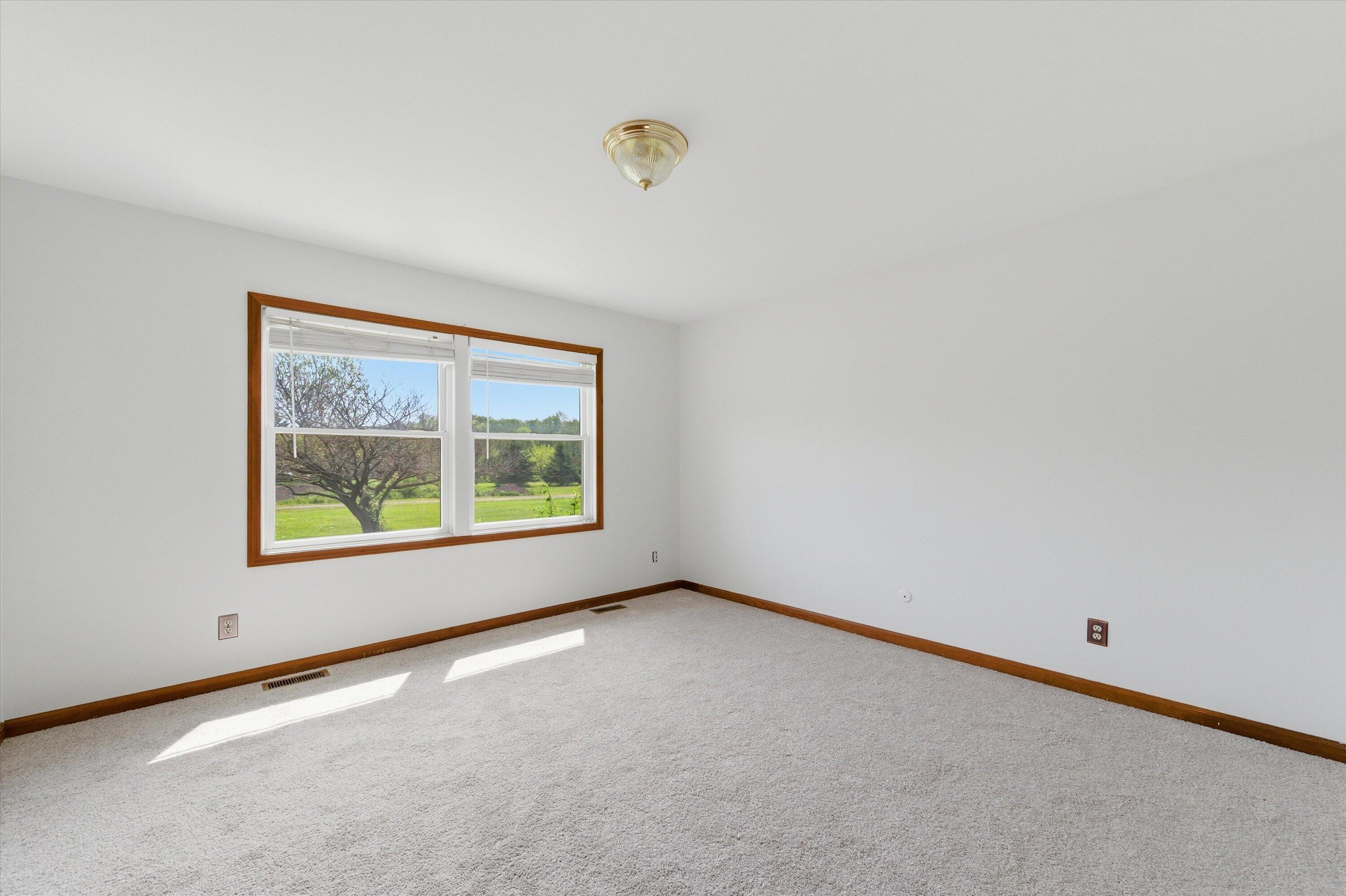 9949 Crofoot Road Fowlerville, MI 48836 - Photo 18 of 45 33-31