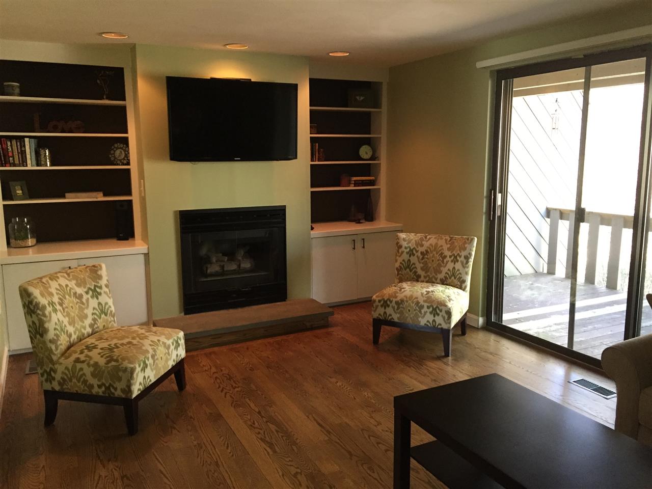 3 Rockingham Court, Unit 127 Bedford, NH 03110 - Photo 8 of 28 Gallery Image 8