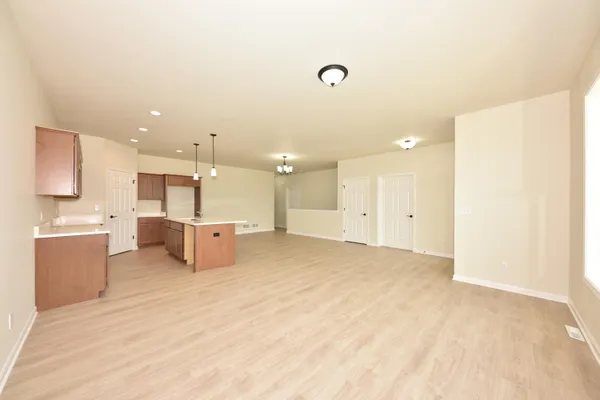 $369,900 | 615 Hunter Oaks Boulevard, Unit B, Watertown, WI 53094