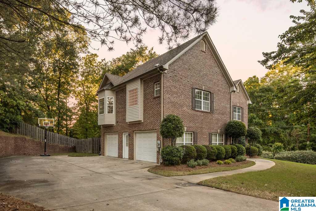 100 Silverleaf Drive Pelham, AL 35124 - Photo 2 of 21
