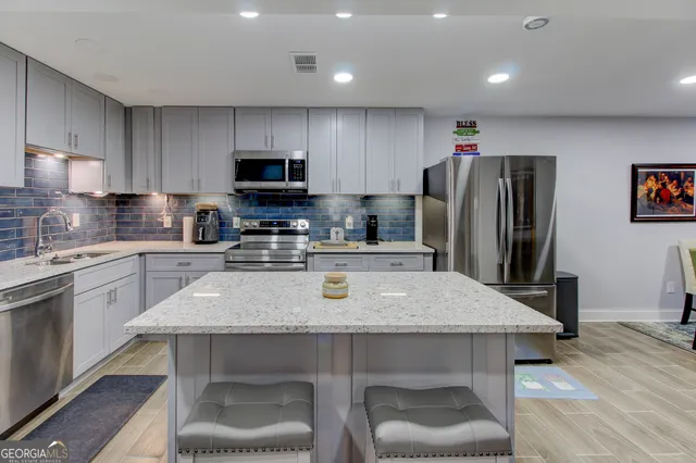 $1,900 | 4915 Lake Forest Drive Southeast, Conyers, GA 30094