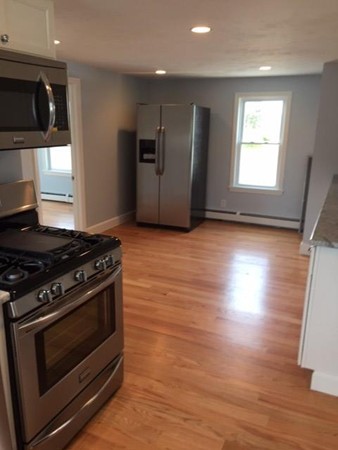 233 Gurnet Road Duxbury, MA 02332 - Photo 6 of 10 Gallery Image 6
