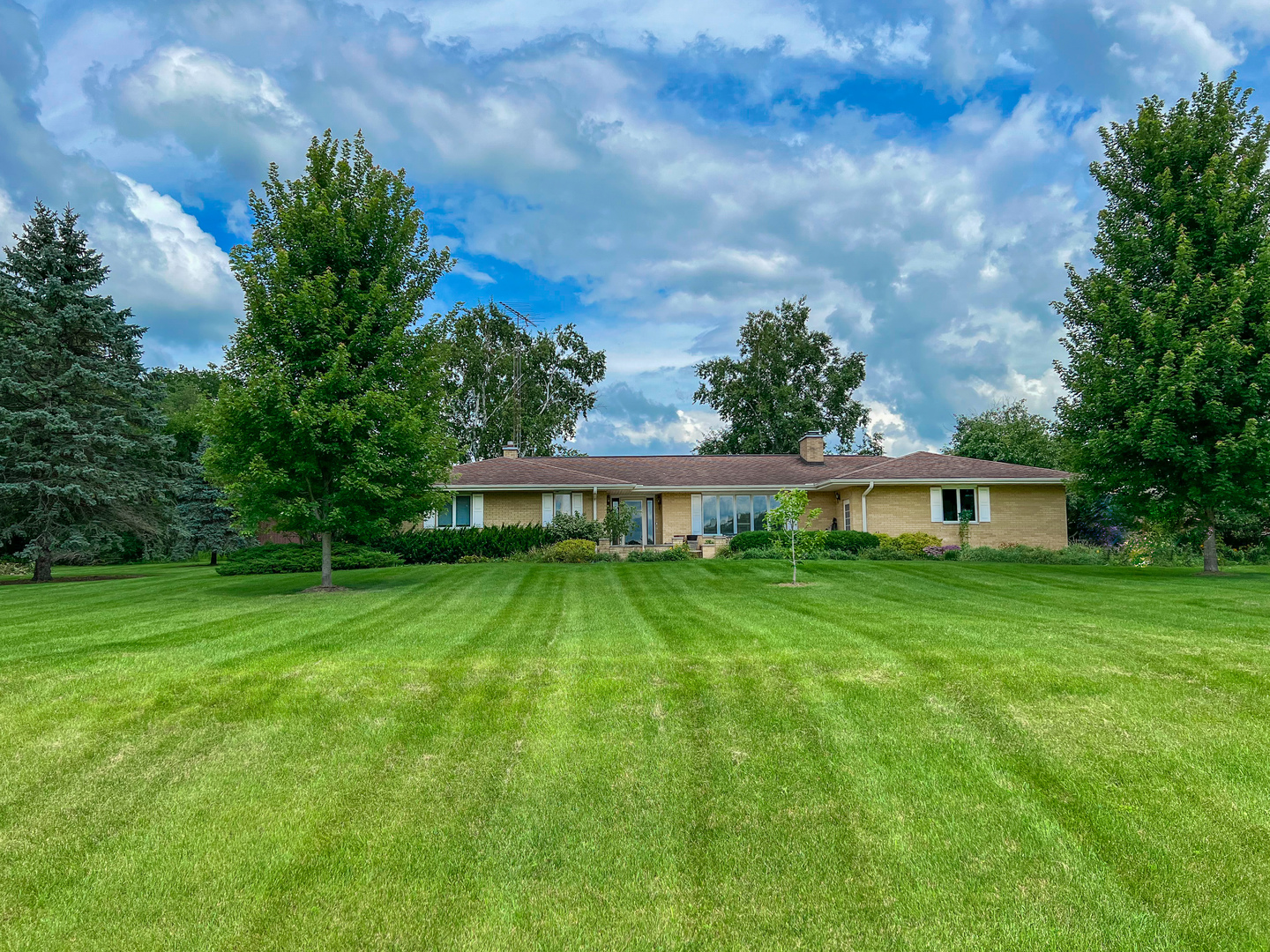 11965 Aldrich Road Sycamore, IL 60178 - Photo 1 of 18