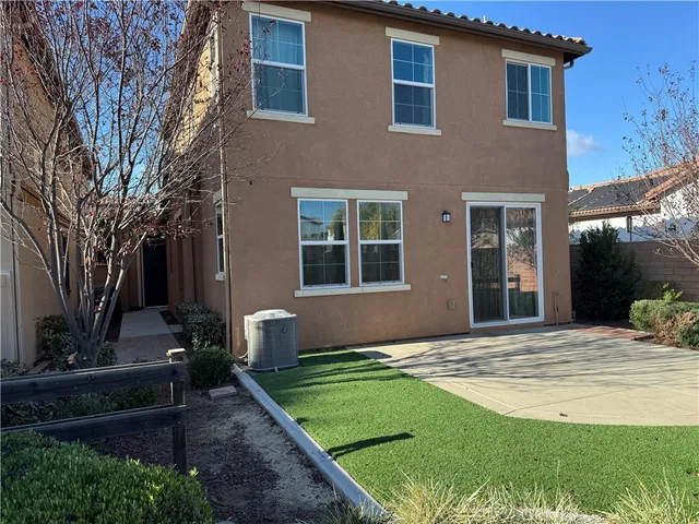 $3,150 | 24164 Verin Street, Murrieta, CA 92562
