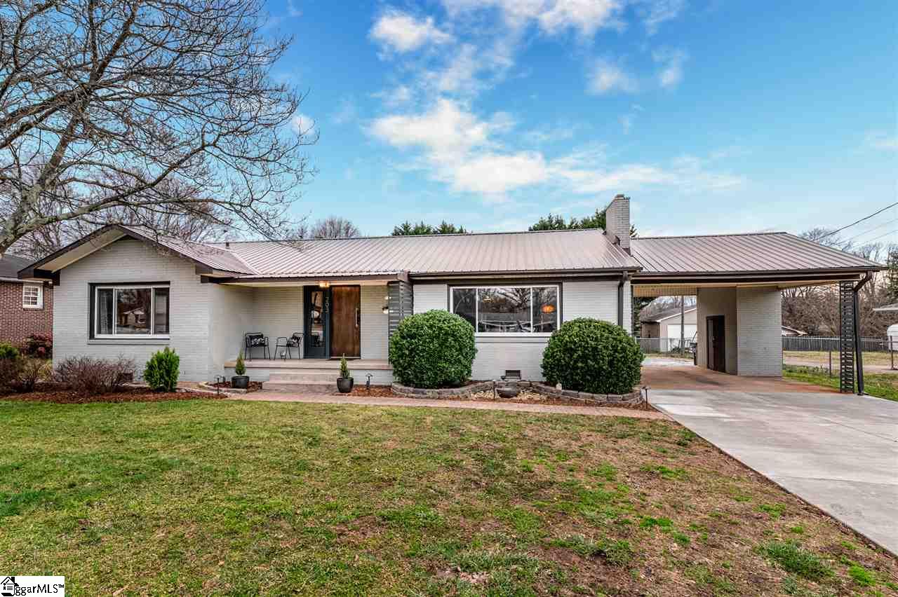 203 Hunts Bridge Road Greenville, SC 29617 - Photo 1 of 24