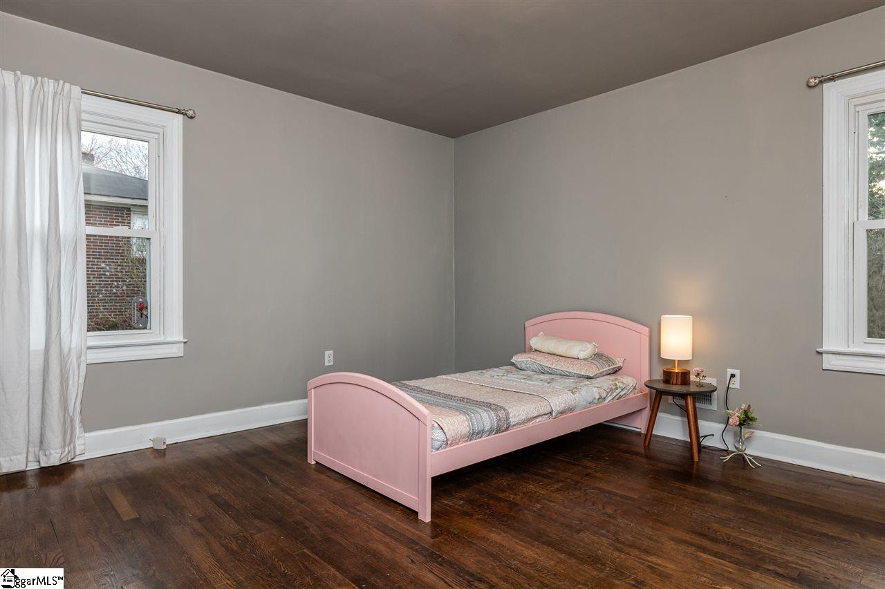 203 Hunts Bridge Road Greenville, SC 29617 - Photo 7 of 24