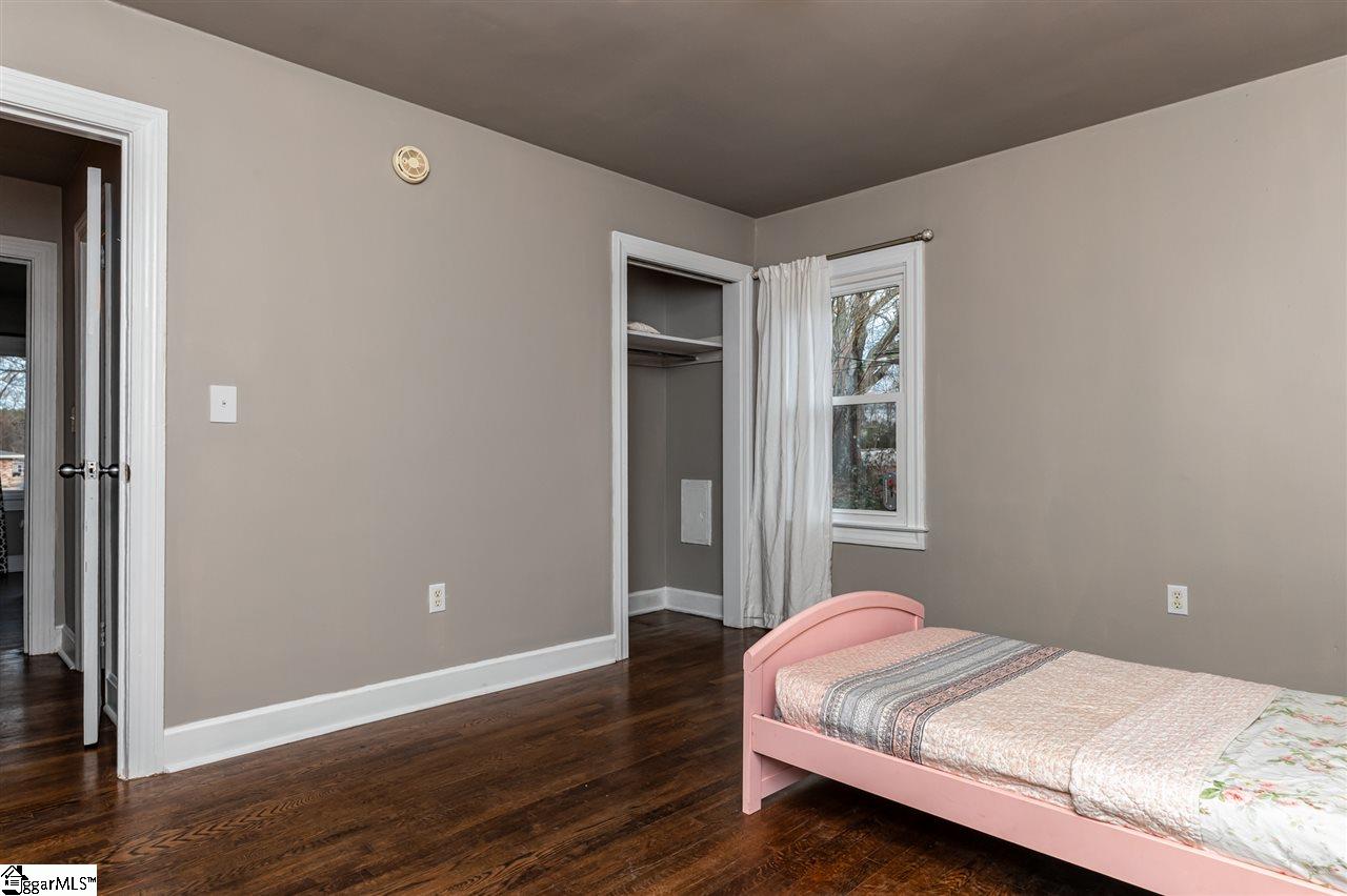 203 Hunts Bridge Road Greenville, SC 29617 - Photo 8 of 24