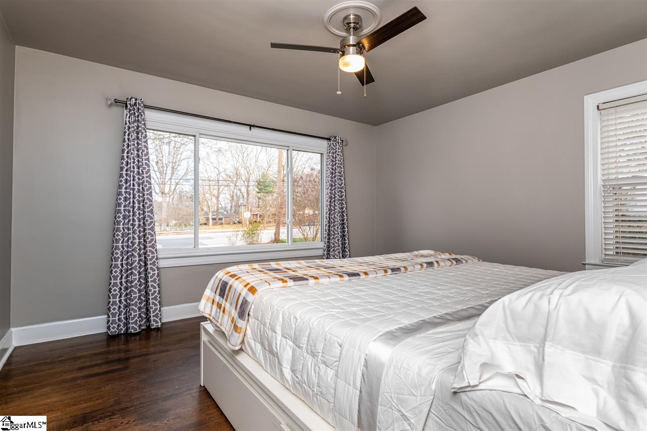 203 Hunts Bridge Road Greenville, SC 29617 - Photo 10 of 24