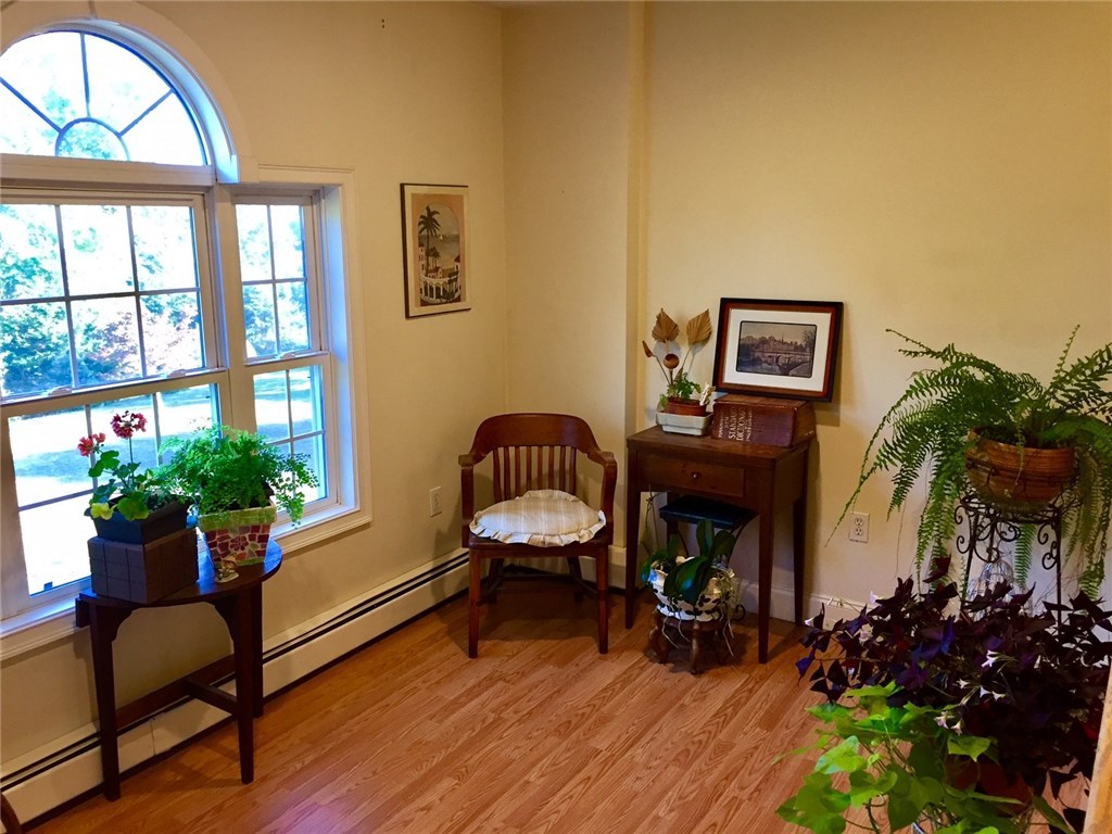 76 Hines Road Cumberland, RI 02864 - Photo 19 of 40 Second Floor Reading Nook~