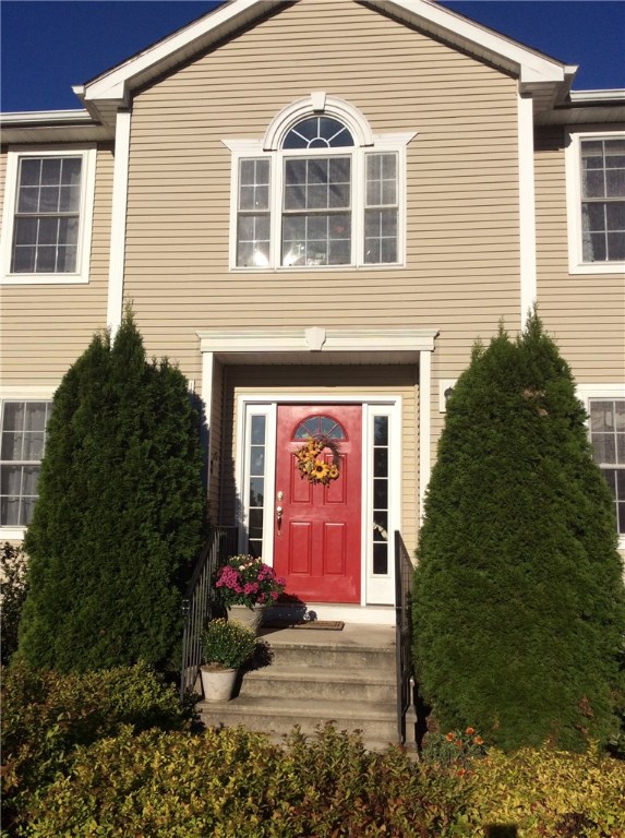 76 Hines Road Cumberland, RI 02864 - Photo 37 of 40 Front Entrance to Foyer~