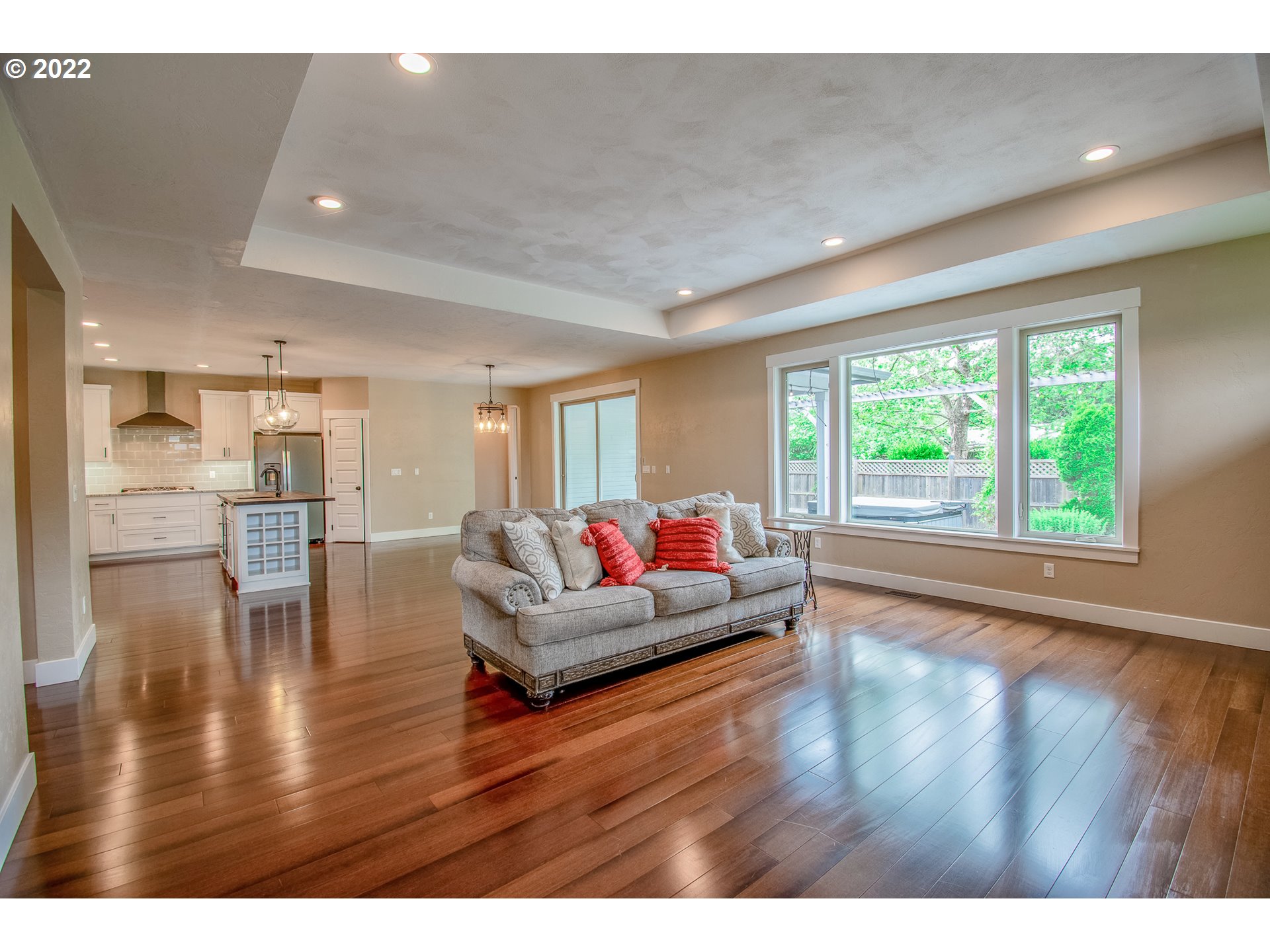1892 Harvey Road Cottage Grove, OR 97424 - Photo 4 of 32 Great Room
