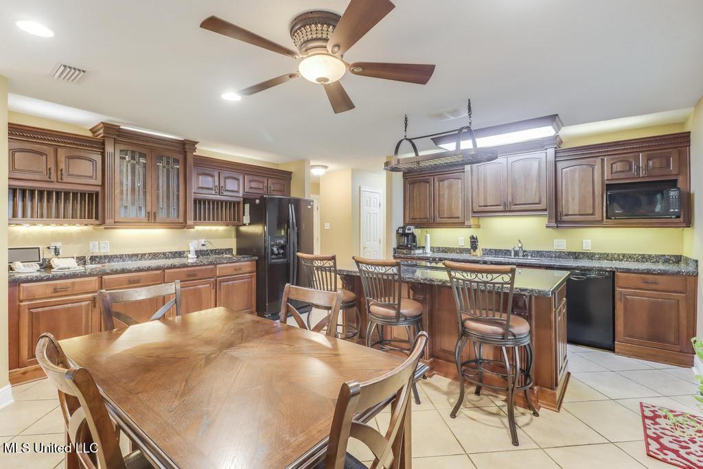 5719 Anoai Way Diamondhead, MS 39525 - Photo 11 of 33 Photo Jan 01 2000, 12 02 14 AM