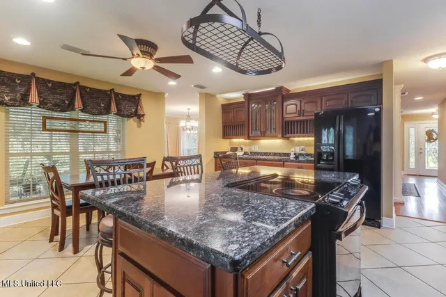 $298,000 | 5719 Anoai Way, Diamondhead, MS 39525