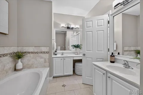 $350,000 | 12938 Twin Meadows Court, St. Louis, MO 63146