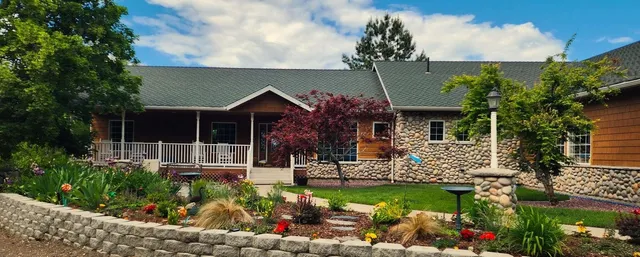 $742,000 | 1661 North 25th Highway, Evans, WA 99126