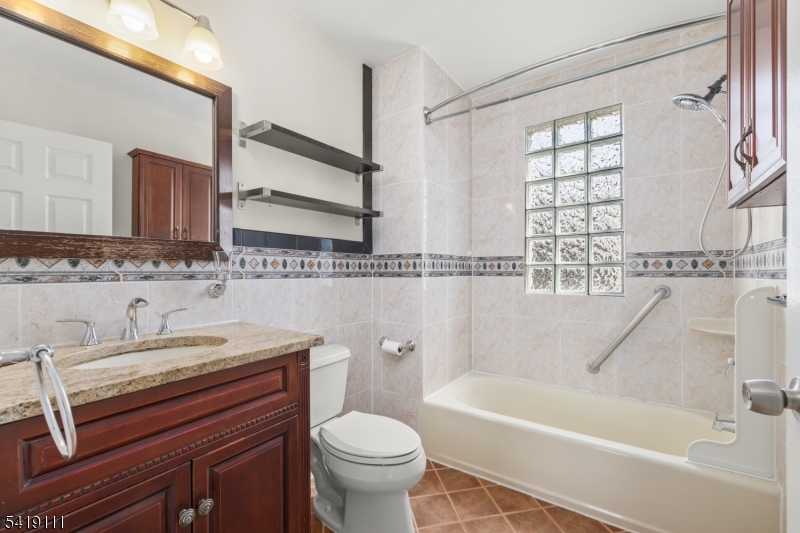 7 Rosedale Avenue, Unit 2 Millburn, NJ 07041 - Photo 9 of 19