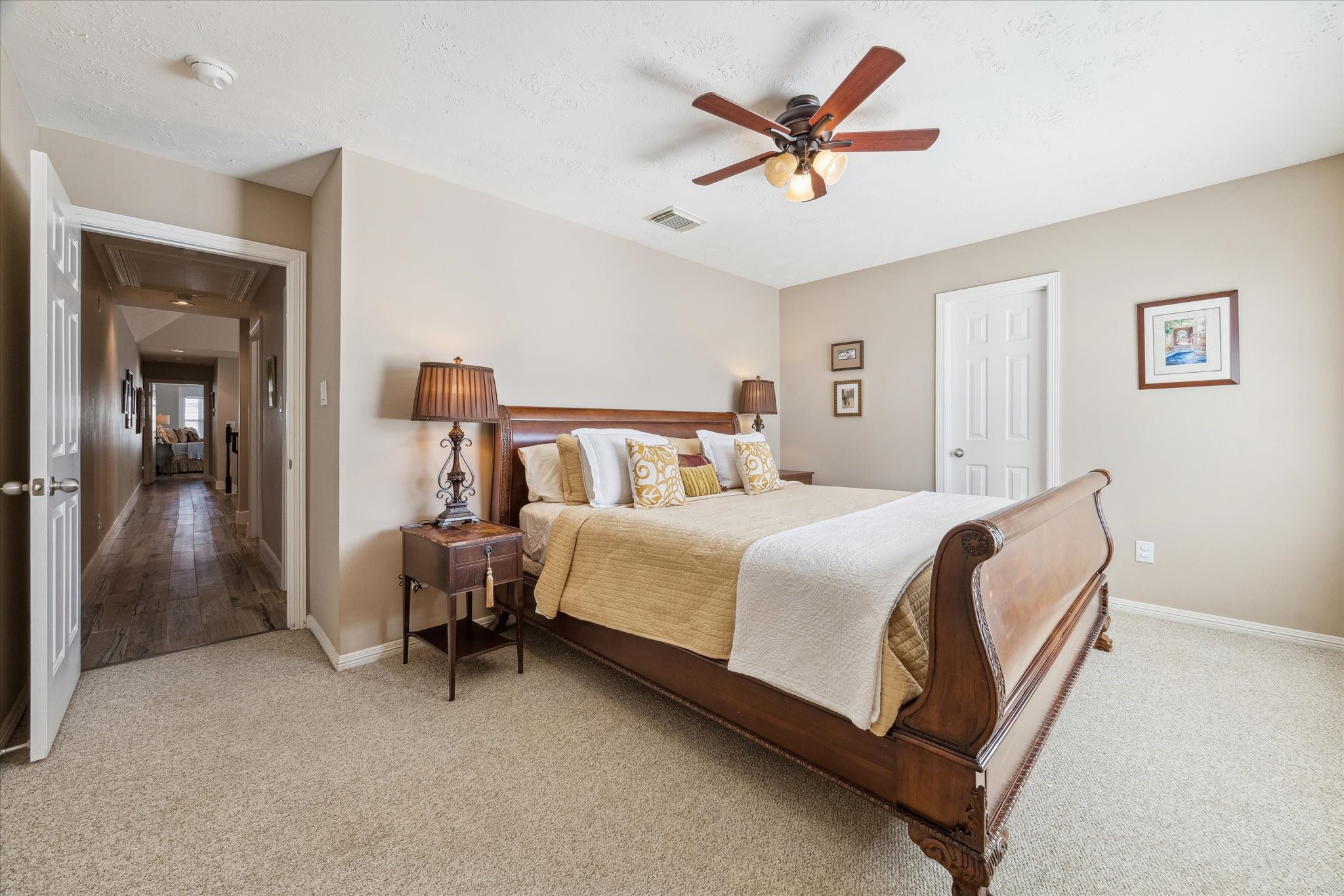 5242 Eigel Street Houston, TX 77007 - Photo 22 of 29 A view of the secondary bedroom.