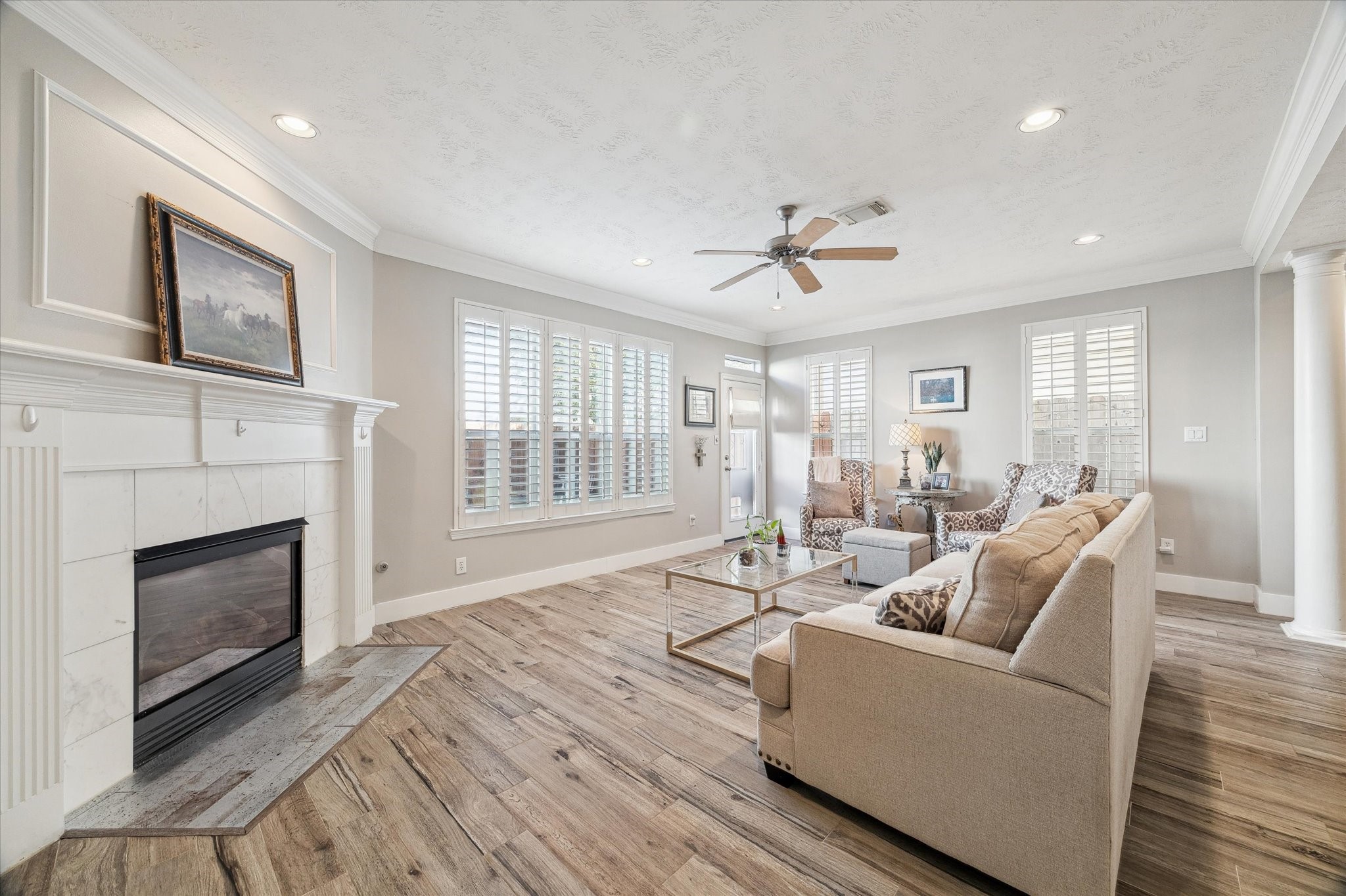 5242 Eigel Street Houston, TX 77007 - Photo 6 of 29 Another view of the living room.