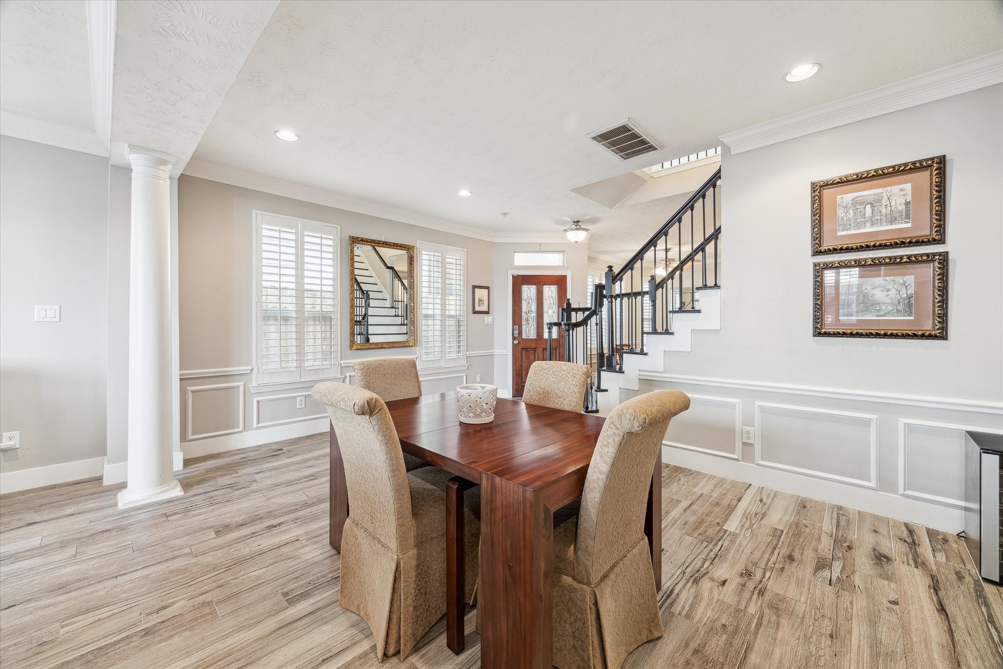 5242 Eigel Street Houston, TX 77007 - Photo 8 of 29 Another view of the dining room.