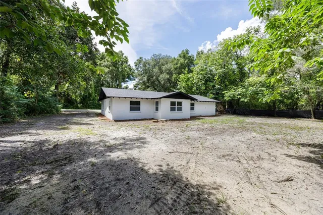 a house view with a outdoor space