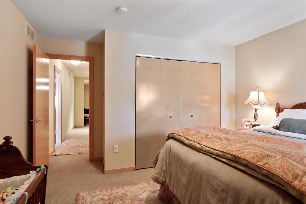 302 Spring Street St. Paul, MN 55102 - Photo 22 of 36 Gallery Image 22
