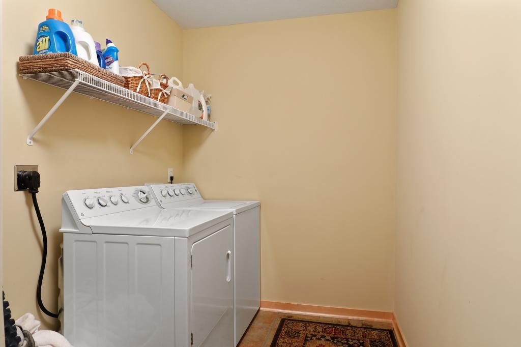 302 Spring Street St. Paul, MN 55102 - Photo 28 of 36 Gallery Image 28