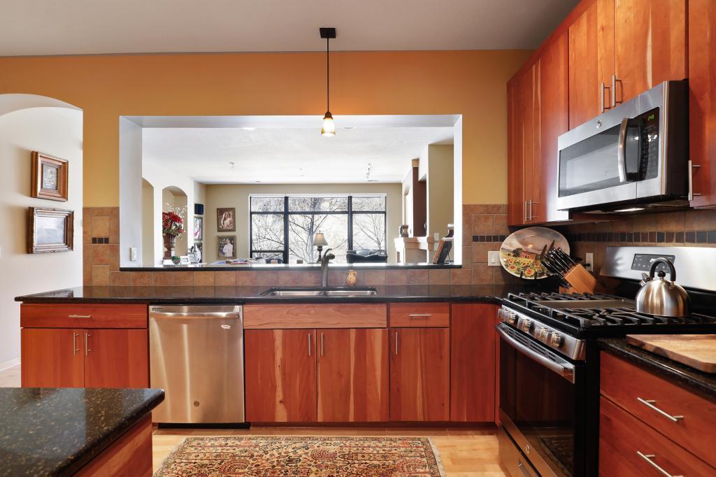 302 Spring Street St. Paul, MN 55102 - Photo 10 of 36 Gallery Image 10