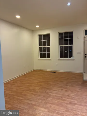 $2,400 | 46 Reading Avenue, Trenton, NJ 08618