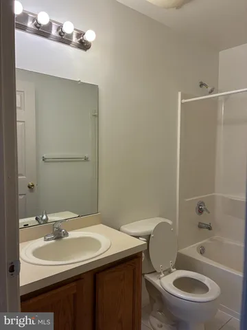 $2,600 | 46 Reading Avenue, Trenton, NJ 08618