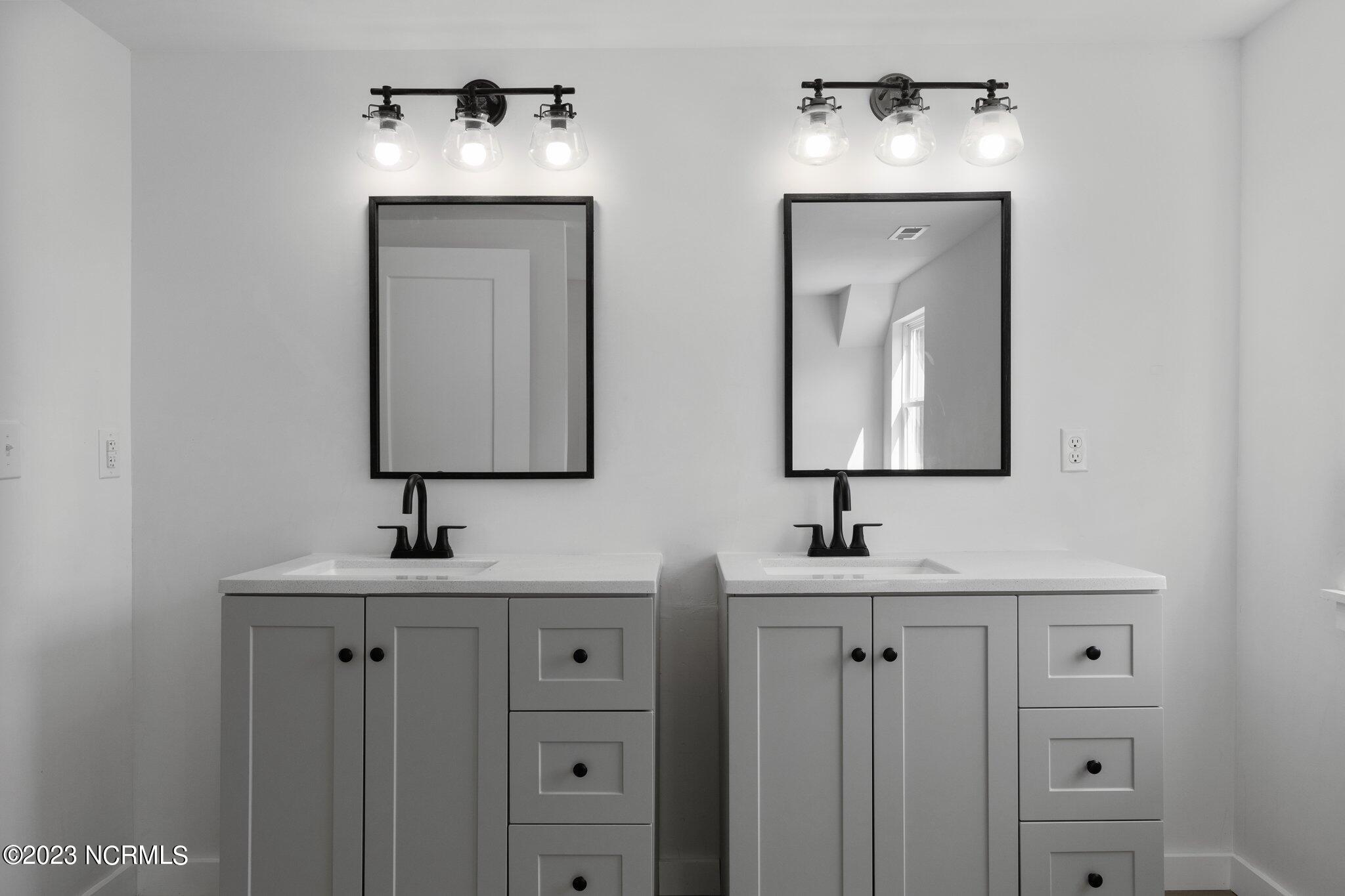 144 Shore Road Newport, NC 28570 - Photo 14 of 26 Upstairs Master Bathroom