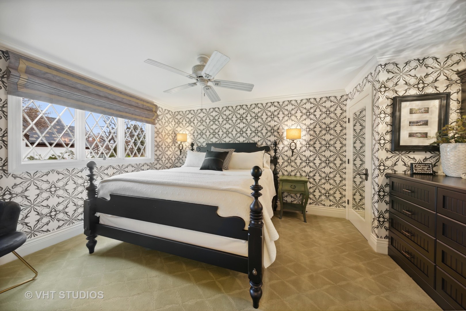 104 Burr Ridge Club Burr Ridge, IL 60527 - Photo 16 of 32 a bedroom with a bed and a dresser