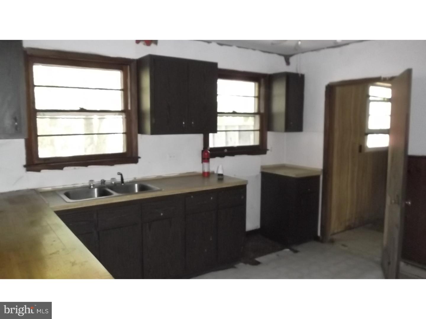 216 West Virginia Road Browns Mills, NJ 08015 - Photo 3 of 17 Gallery Image 3