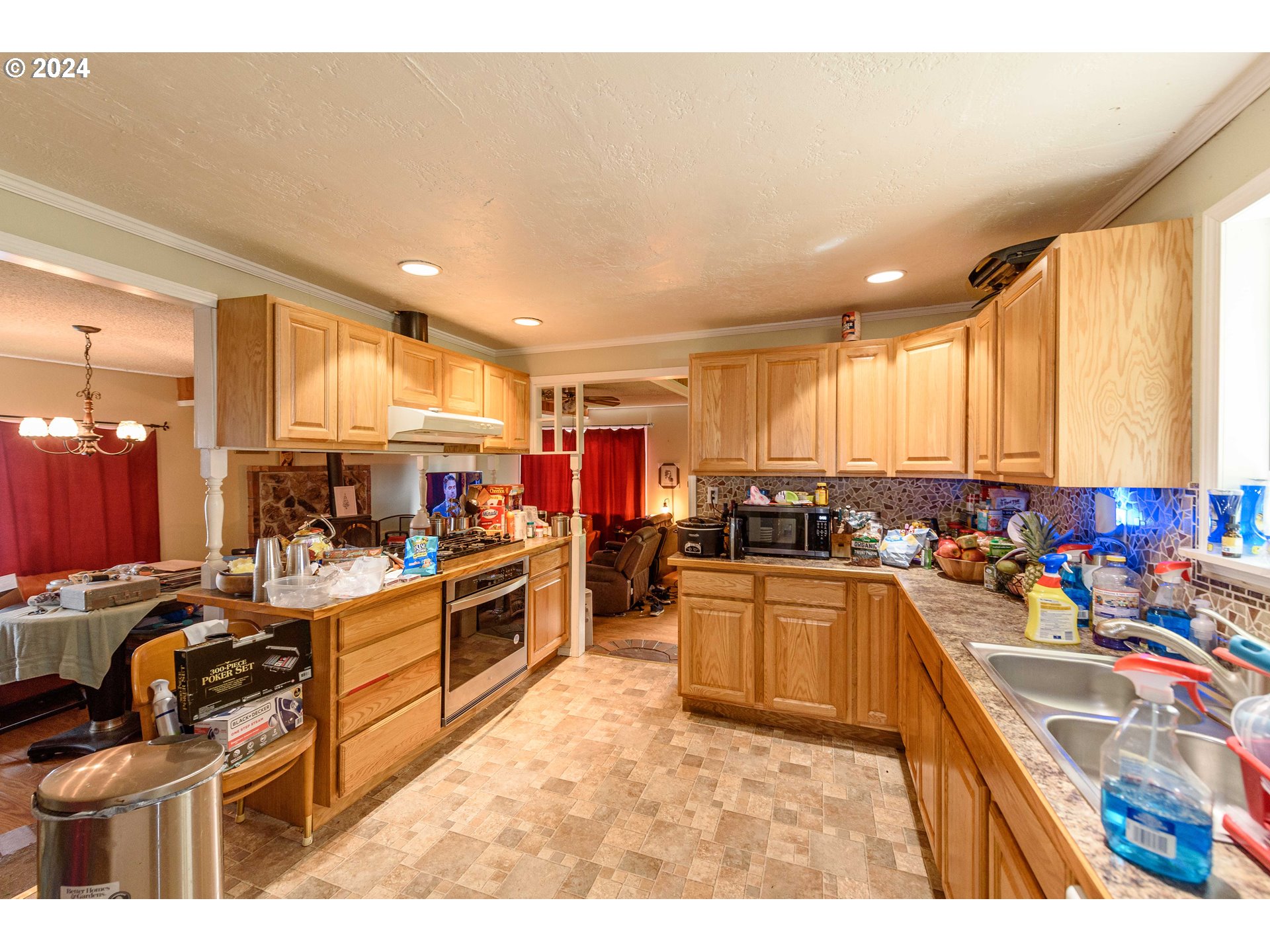 63556 Grand Road Coos Bay, OR 97420 - Photo 17 of 39 Gallery Image 17
