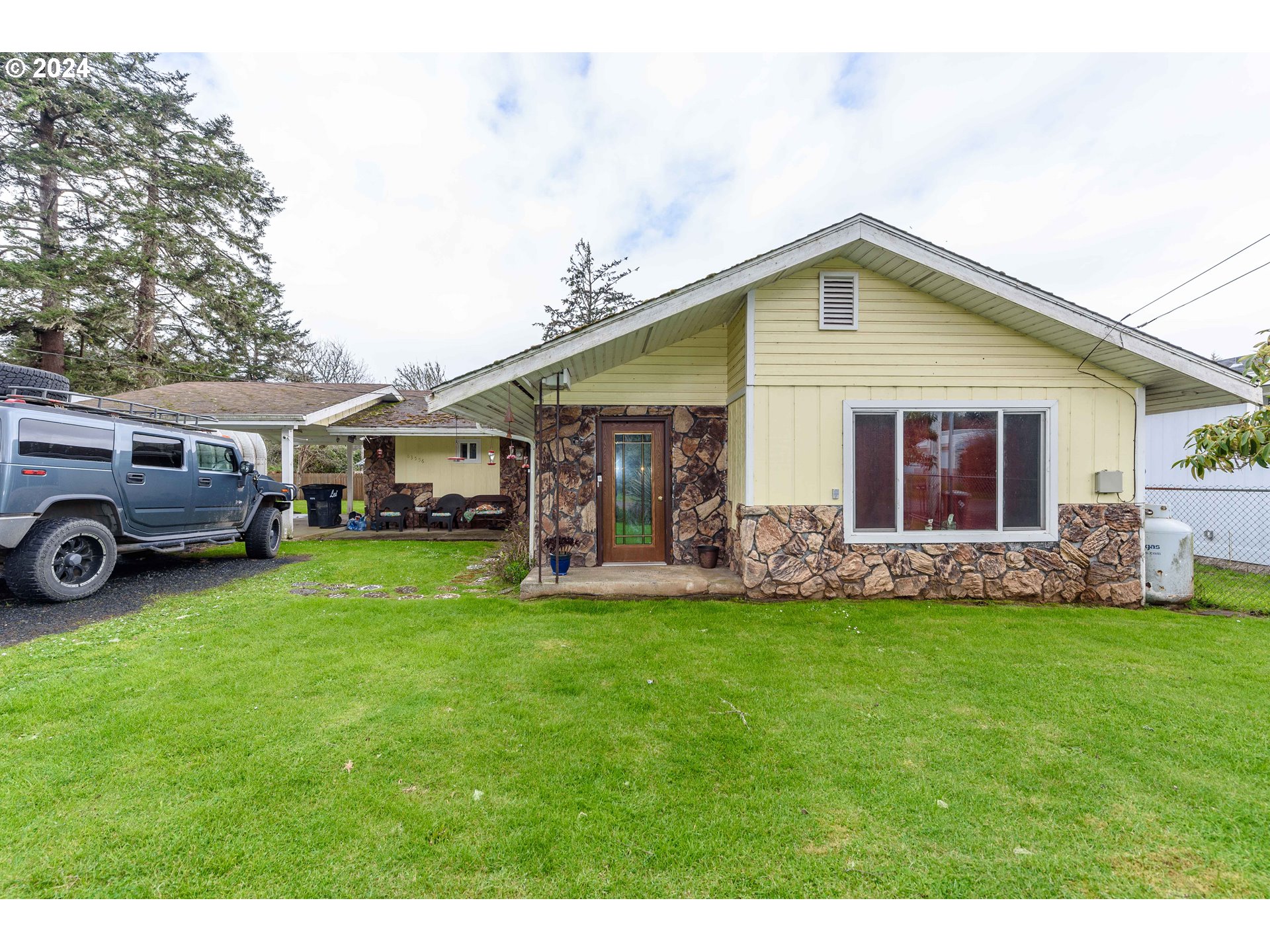 63556 Grand Road Coos Bay, OR 97420 - Photo 2 of 39 Gallery Image 2