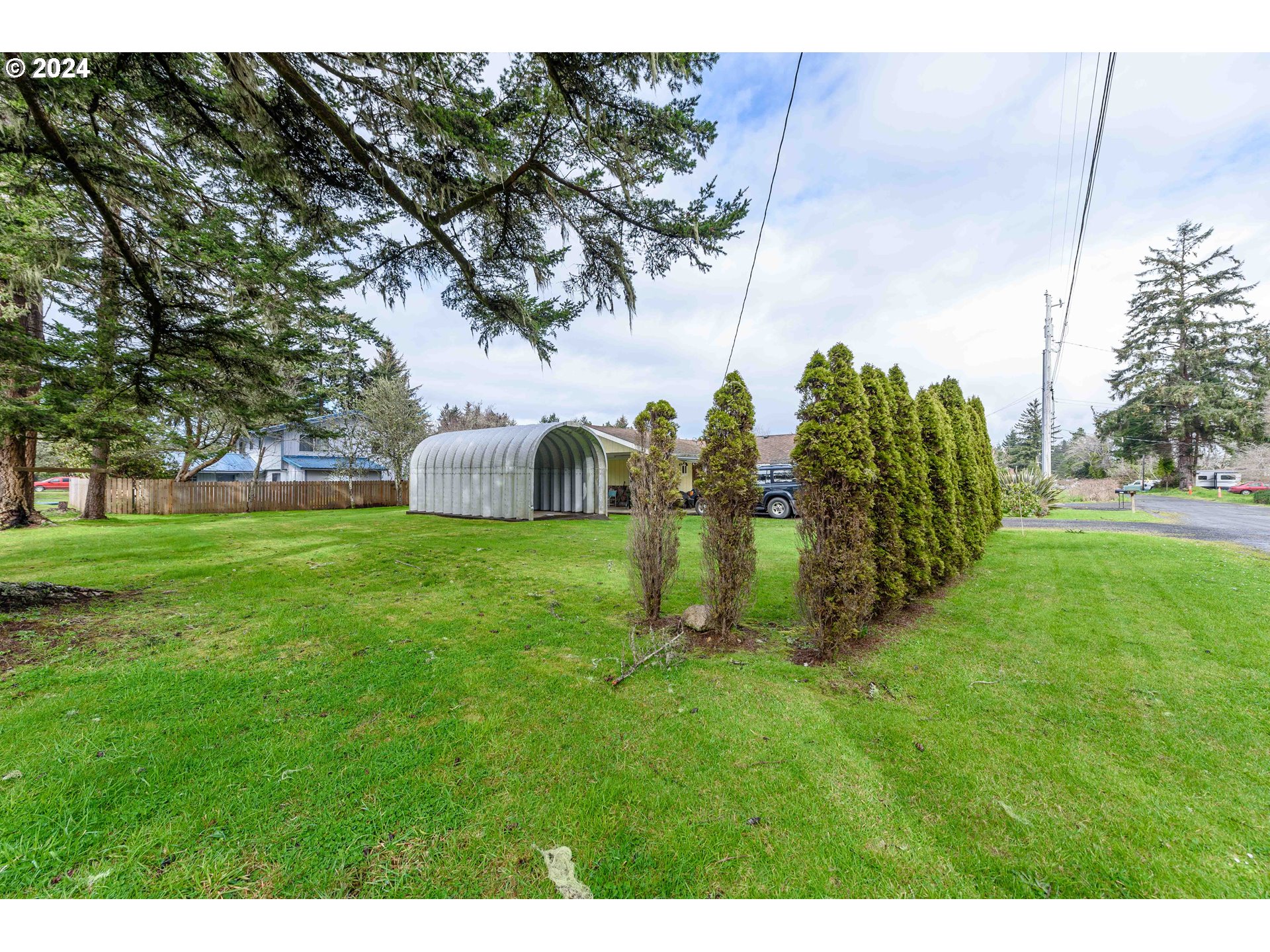 63556 Grand Road Coos Bay, OR 97420 - Photo 4 of 39 Gallery Image 4