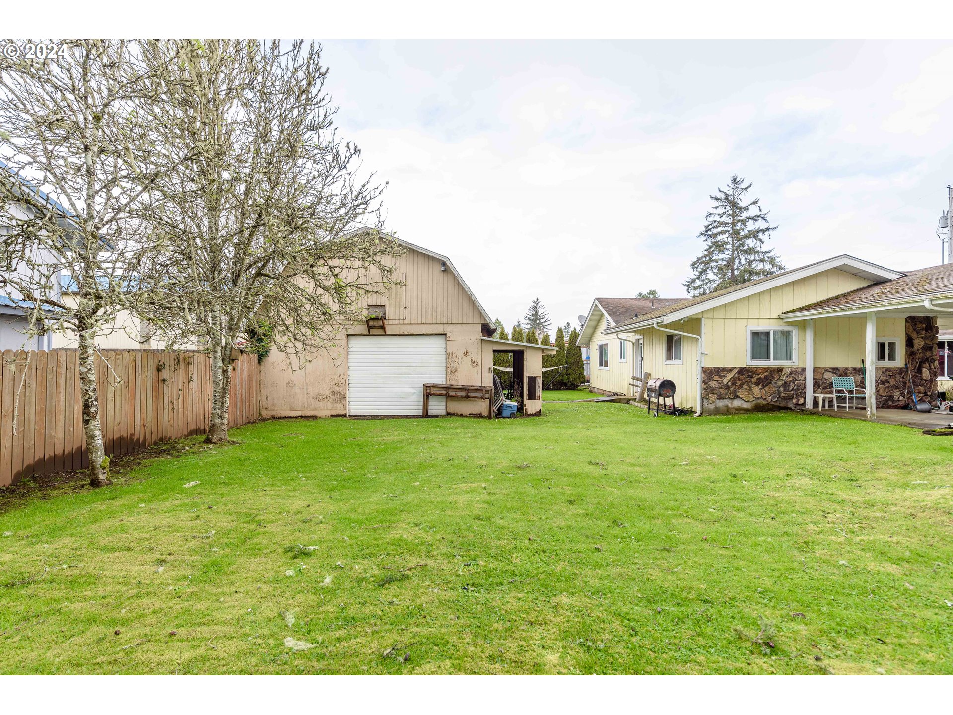 63556 Grand Road Coos Bay, OR 97420 - Photo 10 of 39 Gallery Image 10