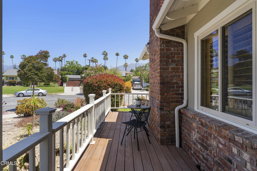 1300 Solita Road Pasadena, CA 91103 - Photo 7 of 58 DSC08257