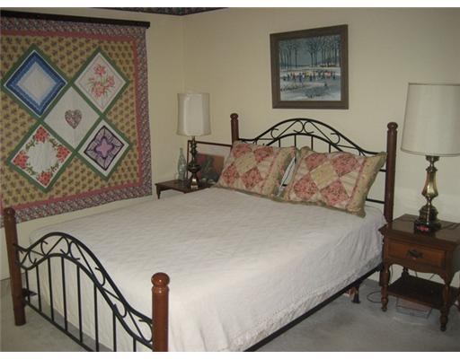 900 Washington Road, Unit 305 Mt. Lebanon, PA 15228 - Photo 10 of 12 Master Bedroom.