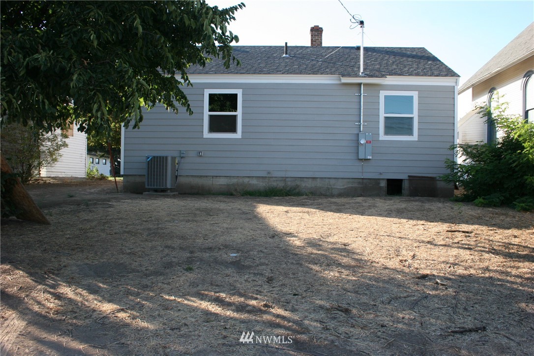 703 West Main Avenue Ritzville, WA 99169 - Photo 2 of 8