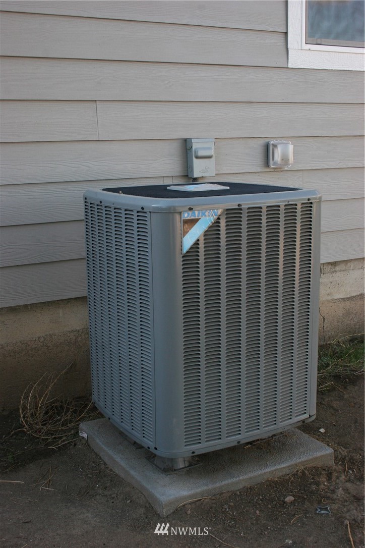 703 West Main Avenue Ritzville, WA 99169 - Photo 7 of 8