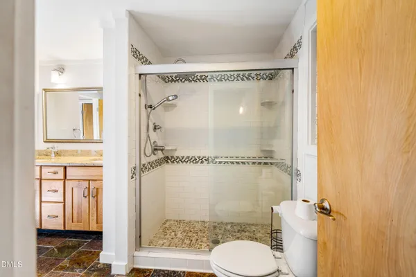 $650,000 | 9904 Penny Road, Raleigh, NC 27606