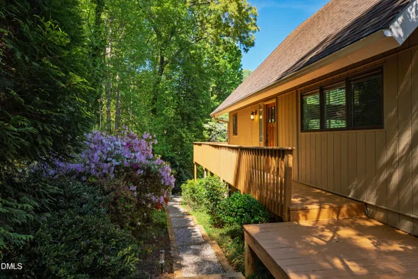 $650,000 | 9904 Penny Road, Raleigh, NC 27606