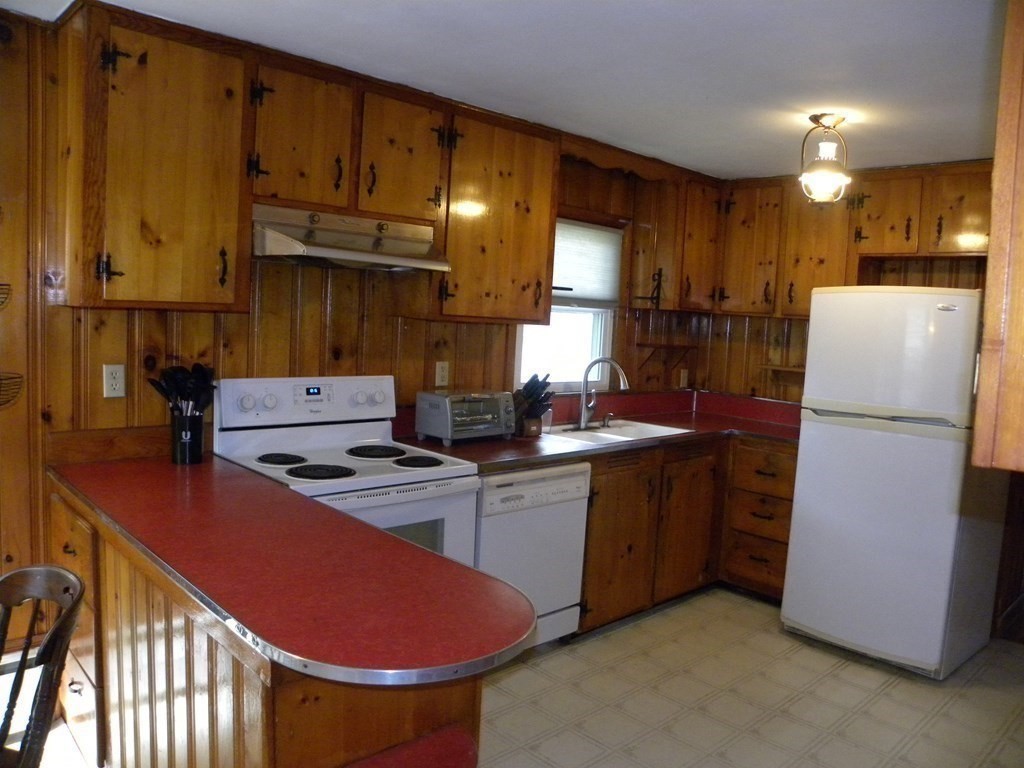 57 Hunt Road Chelmsford, MA 01824 - Photo 14 of 35